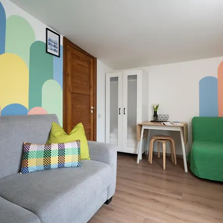 4 Bedroom House With Playground, Bbq & Free Parking Casa vacanze