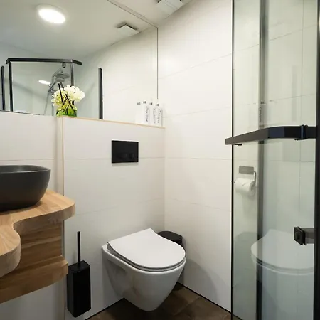 4 Bedroom House With Playground, Bbq & Free Parking Feriehus Riga