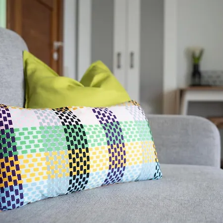 4 Bedroom House With Playground, Bbq & Free Parking Riga