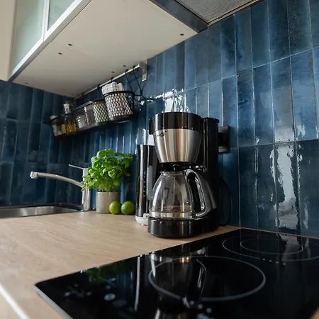 4 Bedroom House With Playground, Bbq & Free Parking Feriehus