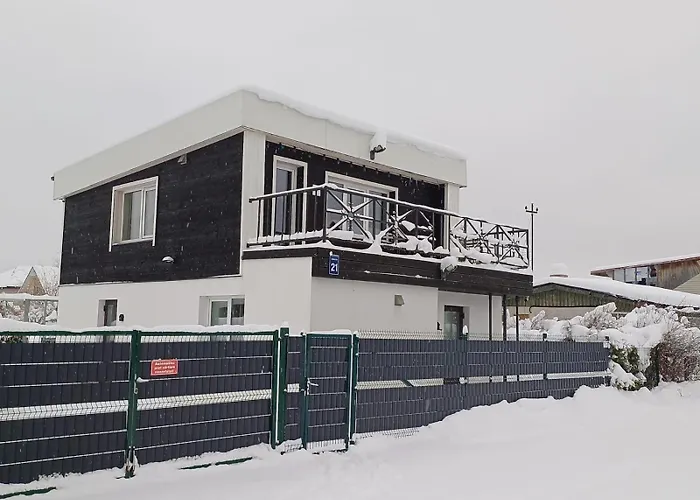 4 Bedroom House With Playground, Bbq & Free Parking 度假居 *