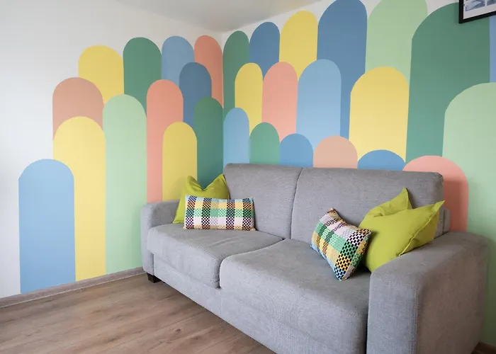 4 Bedroom House With Playground, Bbq & Free Parking Riga