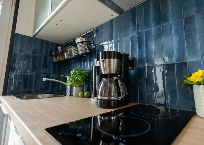 4 Bedroom House With Playground, Bbq & Free Parking 度假居