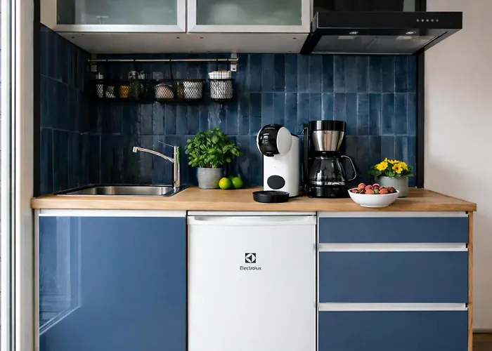 Holiday home 4 Bedroom House With Playground, Bbq & Free Parking