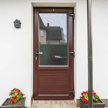 4 Bedroom House With Playground, Bbq & Free Parking * 리가