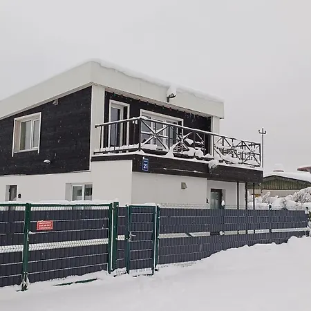 4 Bedroom House With Playground, Bbq & Free Parking Dom wakacyjny *