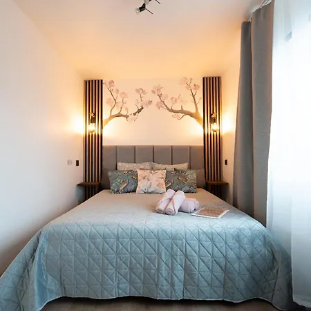4 Bedroom House With Playground, Bbq & Free Parking * Ryga