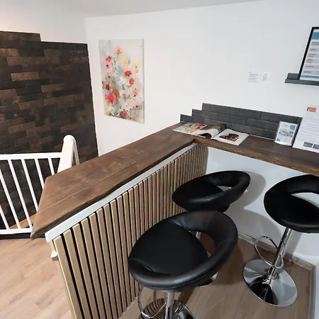 4 Bedroom House With Playground, Bbq & Free Parking Dom wakacyjny *